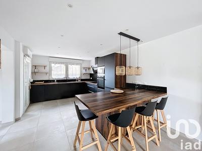 Maison - 170 m² - 5 pièces