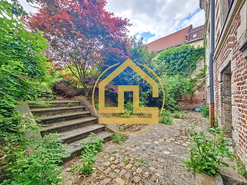 Appartement - 177 m² - 6 pièces