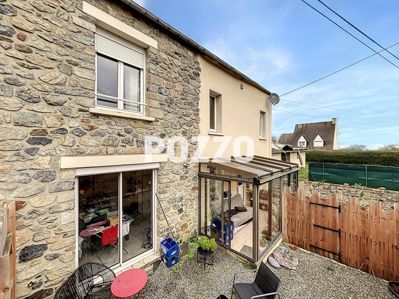 Maison - 102 m² - 7 pièces