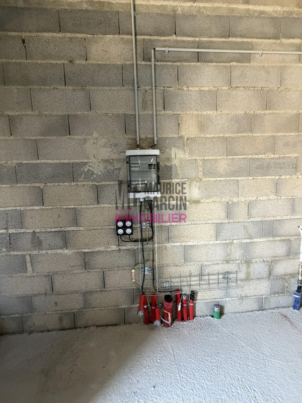 Local d'activités - 410 m²