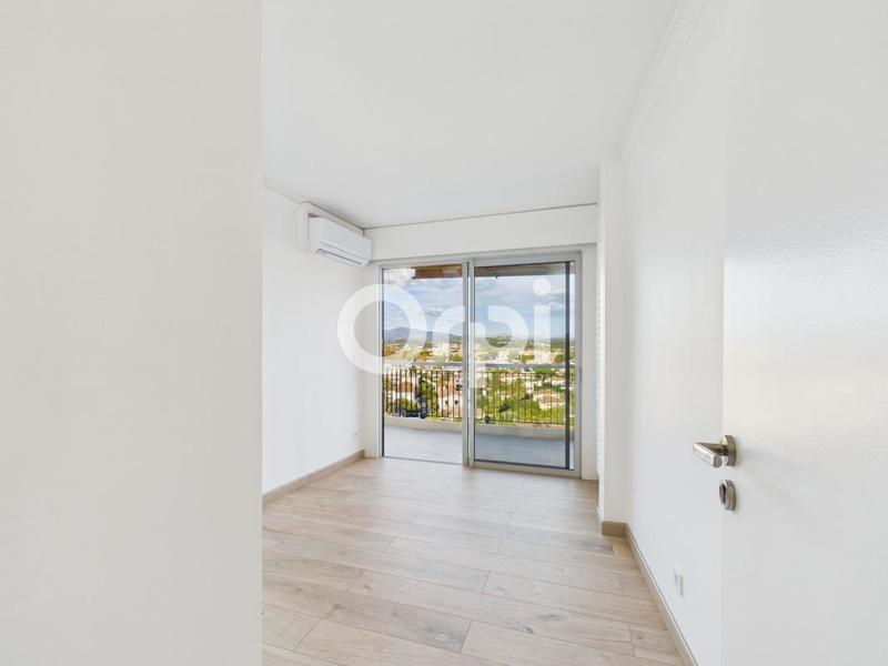 Appartement - 98 m² - 4 pièces