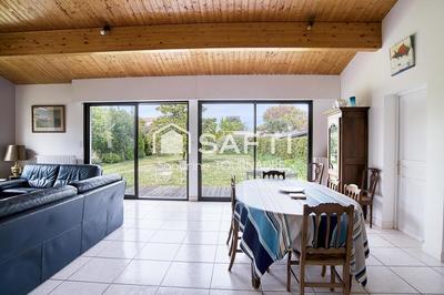 Maison - 140 m² - 8 pièces