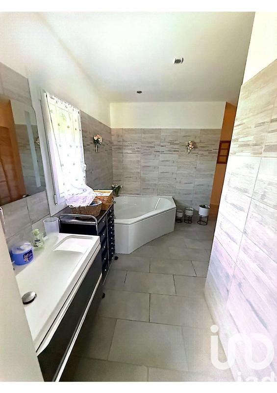 Maison - 153 m² - 5 pièces