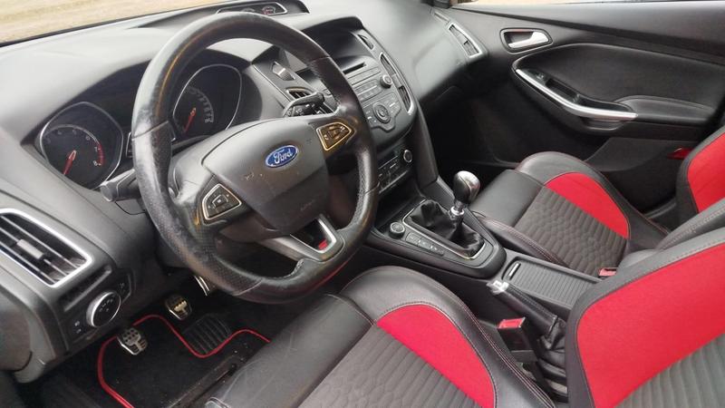 Ford Focus III 2.0 EcoBoost 250 St