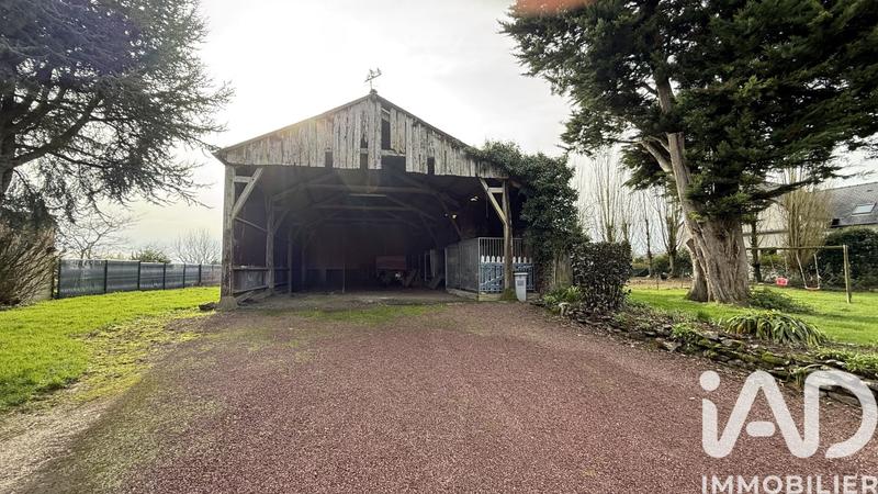 Maison - 271 m² - 10 pièces