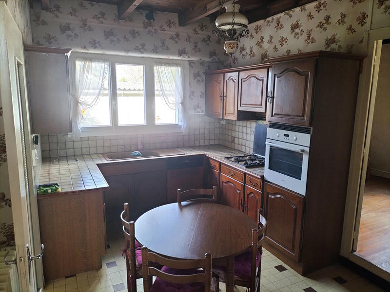 Maison - 215 m² - 10 pièces