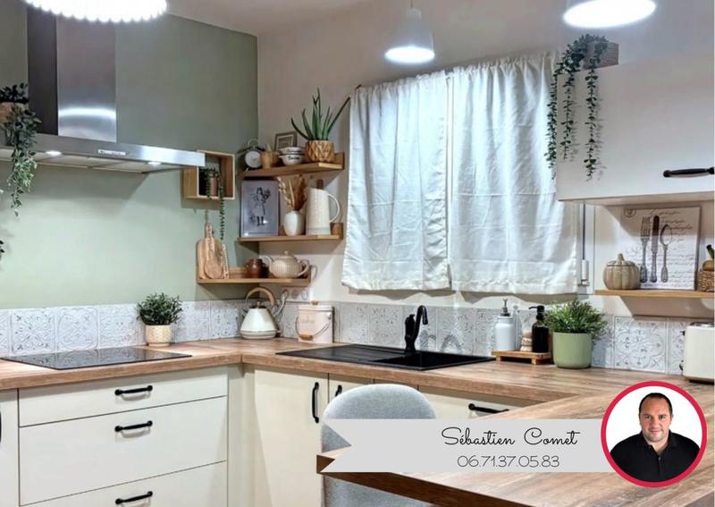 Maison - 95 m² - 5 pièces