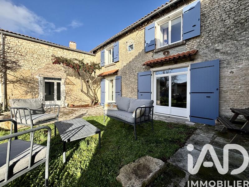 Maison - 214 m² - 8 pièces