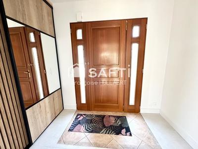 Maison - 104 m² - 4 pièces