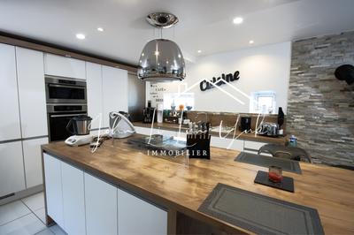 Maison - 136 m² - 6 pièces