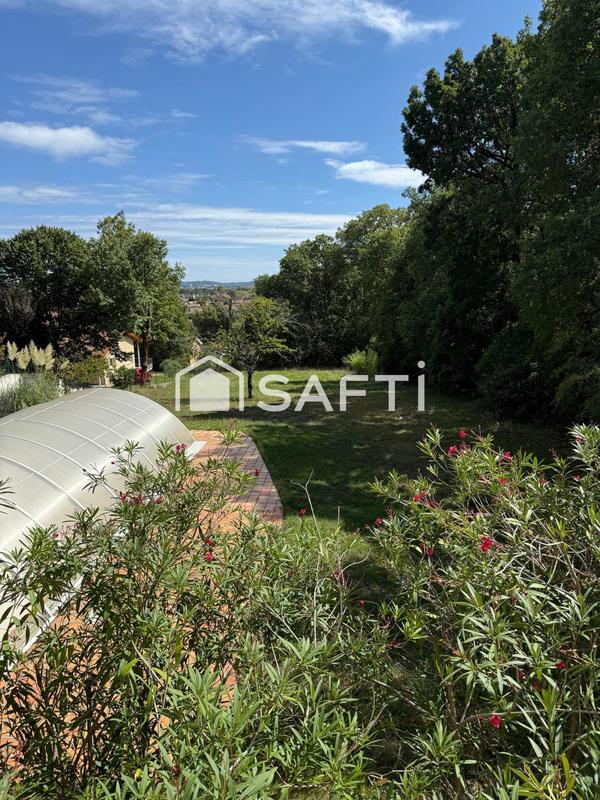 Maison - 186 m² - 8 pièces