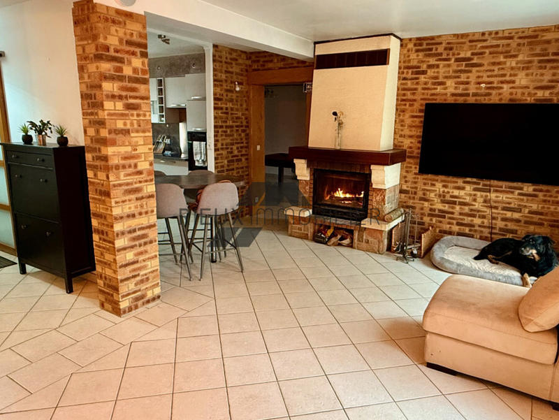 Propriété - 171 m² - 7 pièces