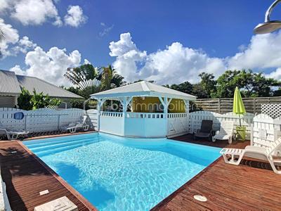 Bungalow - 29 m² - 3 pièces