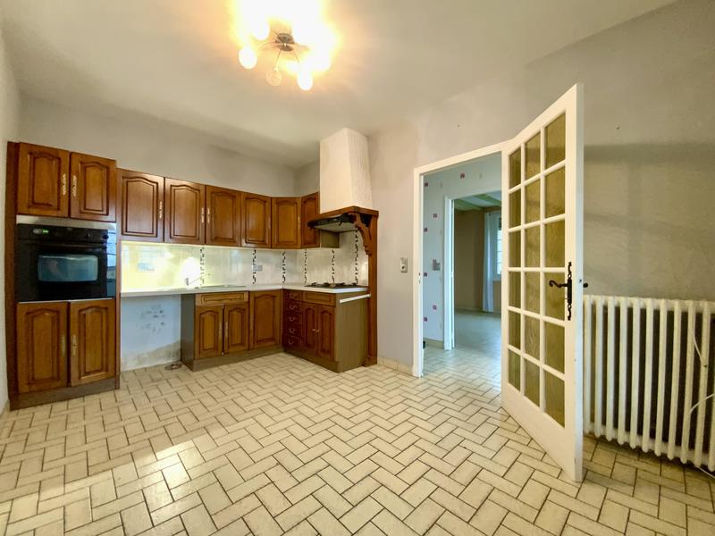 Maison - 310 m² - 7 pièces