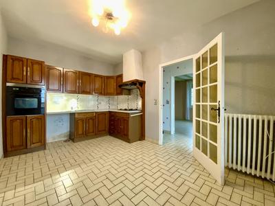 Maison - 310 m² - 7 pièces