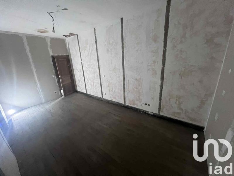 Maison - 215 m² - 7 pièces