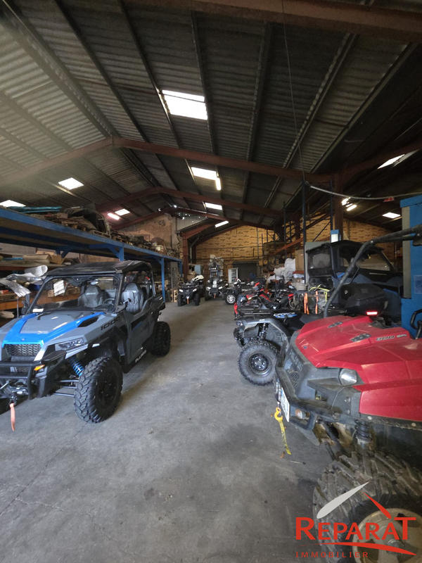 Local d'activités - 1 630 m²