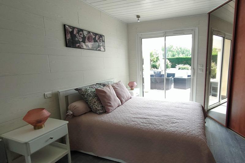 Maison - 200 m² - 6 pièces