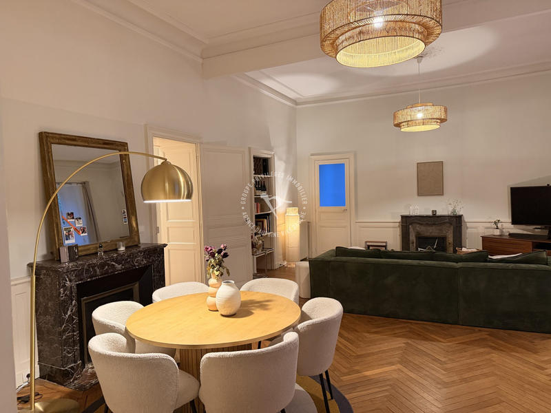 Appartement - 130 m² - 5 pièces