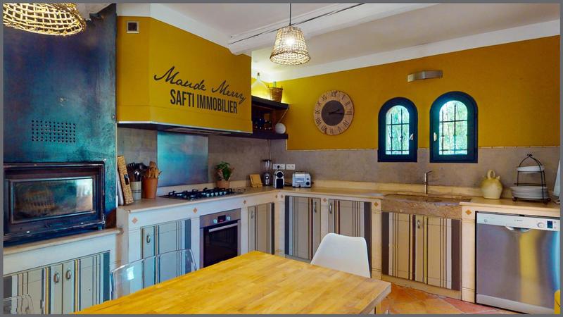 Maison - 160 m² - 6 pièces