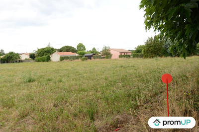 Terrain - 1 500 m²