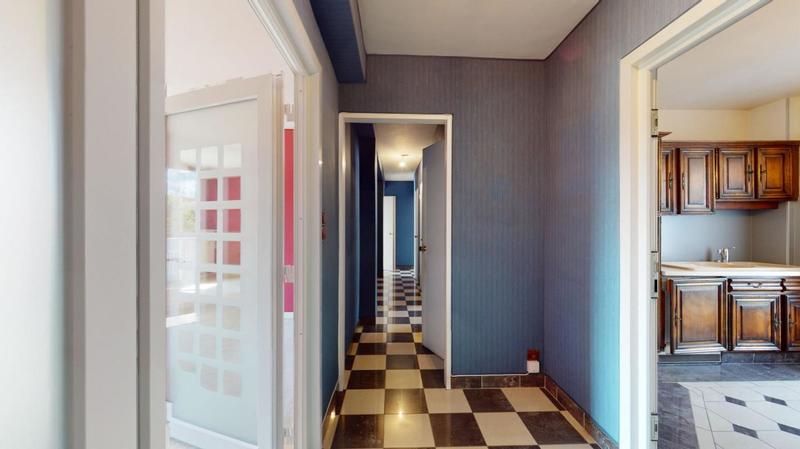 Appartement - 92 m² - 5 pièces