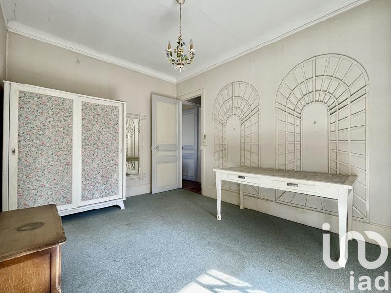 Maison - 205 m² - 9 pièces