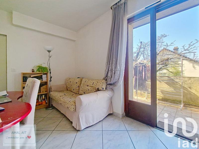 Maison - 226 m² - 9 pièces