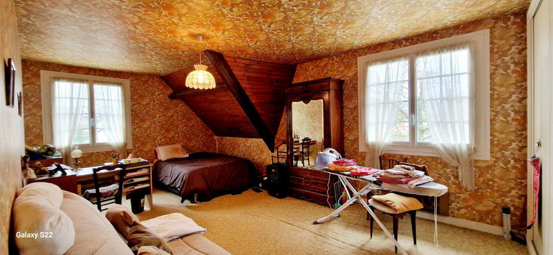 Maison - 186 m² - 6 pièces