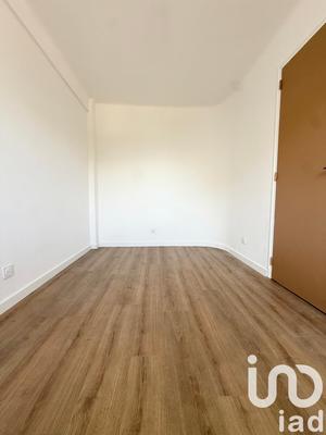 Appartement - 80 m² - 5 pièces