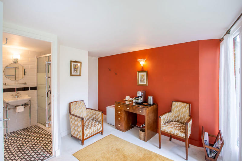 Maison - 392 m² - 16 pièces