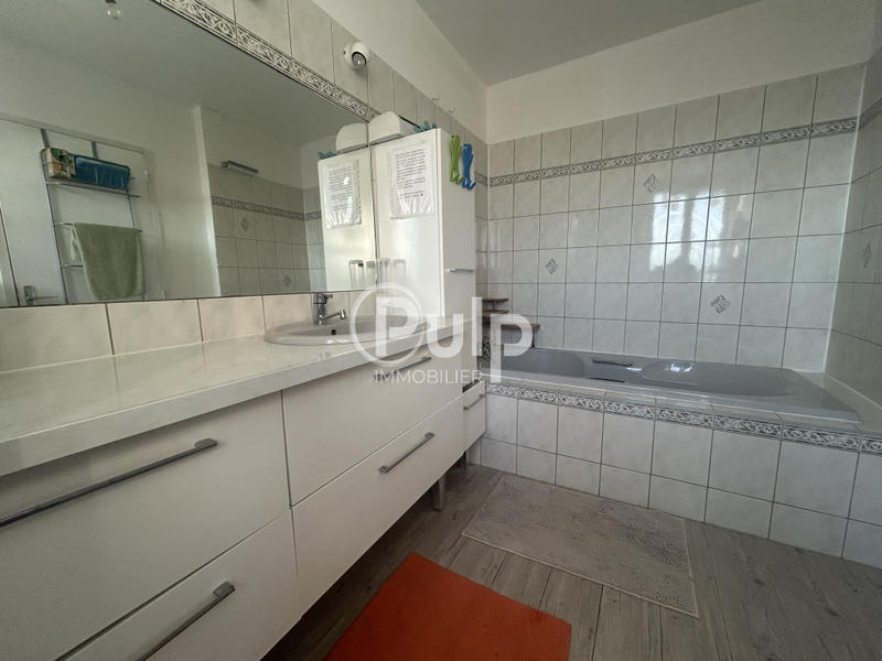 Maison - 150 m² - 9 pièces