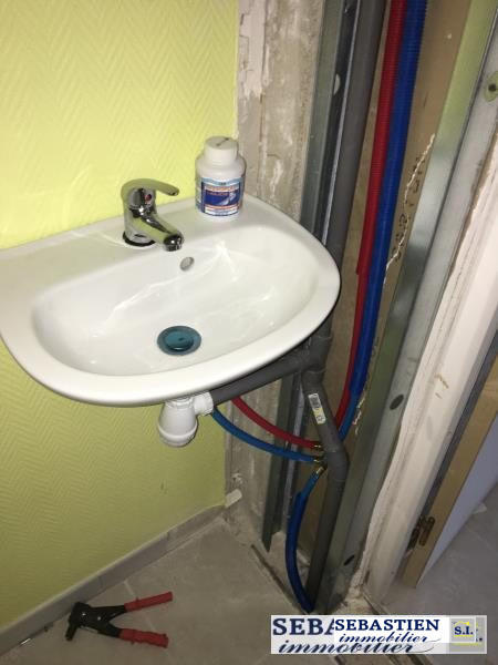 Local commercial - 30 m² - 2 pièces