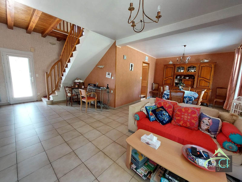 Maison - 124 m² - 7 pièces