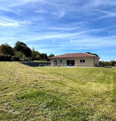 Maison - 100 m² - 4 pièces