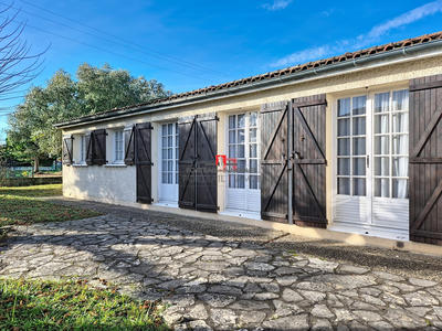 Maison traditionnelle - 95 m² - 4 pièces