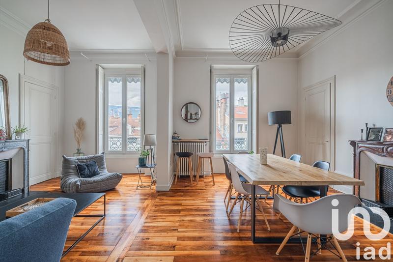 Appartement - 110 m² - 4 pièces