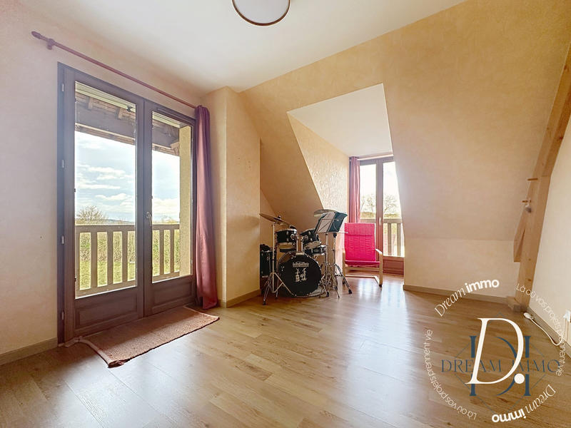 Maison - 135 m² - 5 pièces