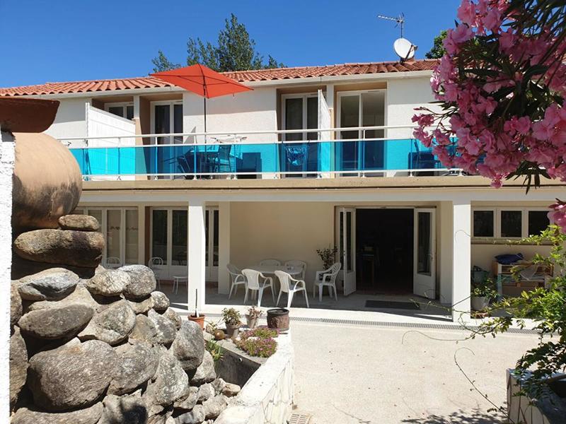 Immeuble - 572 m² - 27 pièces