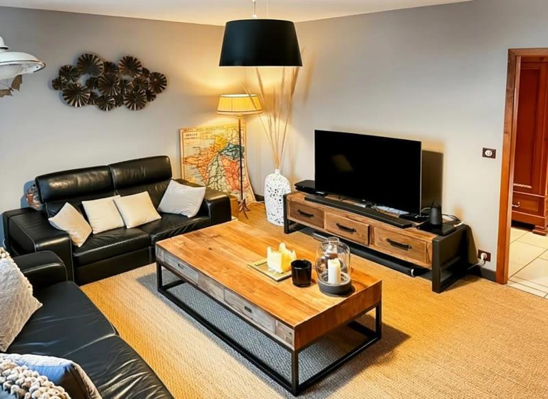 Maison - 180 m² - 7 pièces