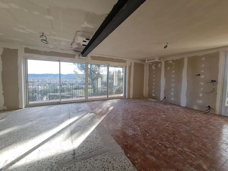 Maison - 195 m² - 8 pièces