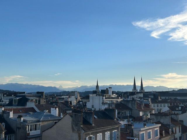 Appartement - 130 m² - 5 pièces