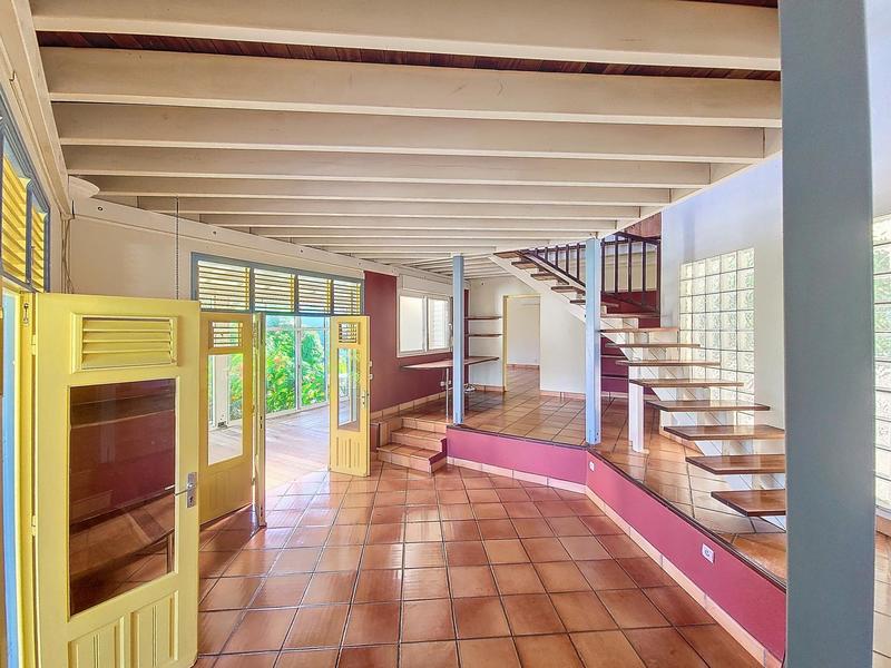 Maison - 185 m² - 6 pièces