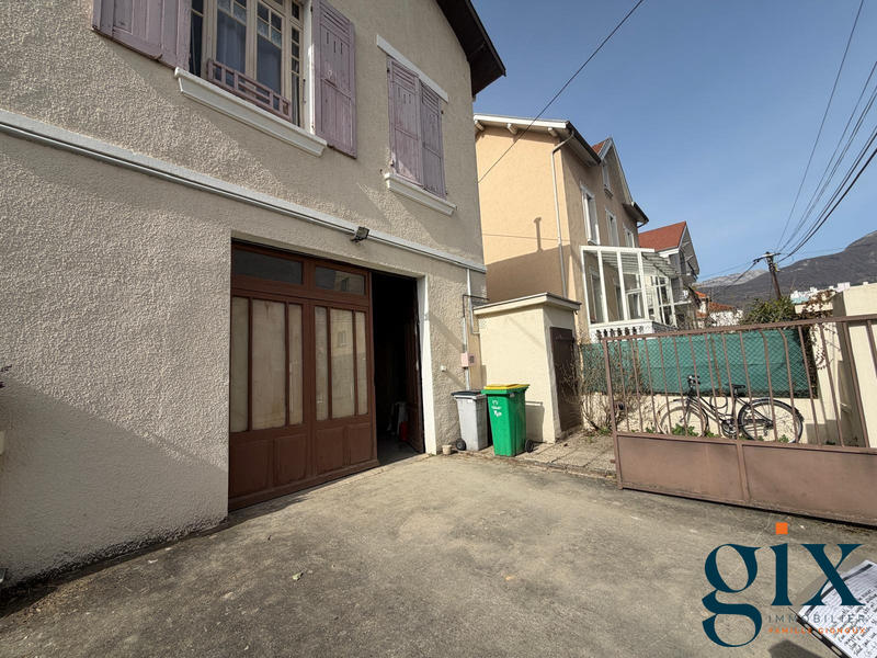 Local commercial - 148 m²