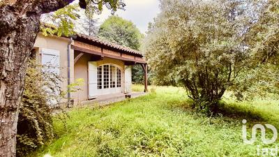 Maison - 206 m² - 9 pièces