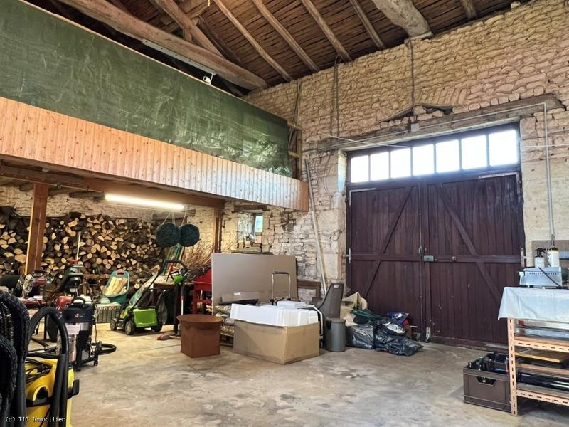 Maison - 218 m² - 7 pièces