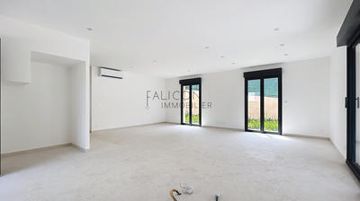 Villa - 142 m² - 6 pièces