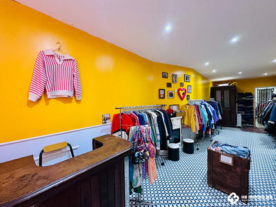 Local commercial - 36 m² - 2 pièces