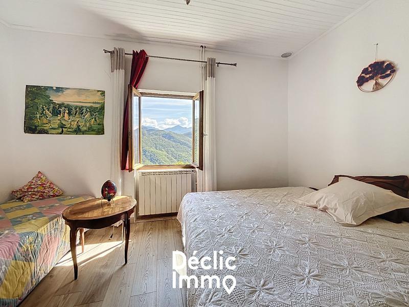 Maison - 440 m² - 16 pièces