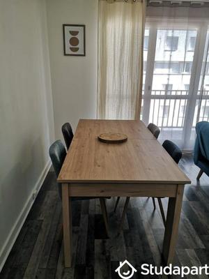 Chambre - 14 m² - 1 pièce